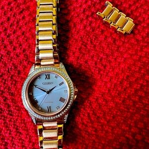 Women’s eco driven watch